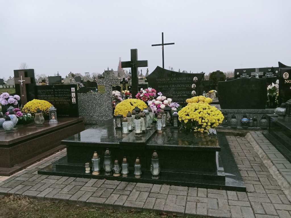 Grób Mirosław Grabowski